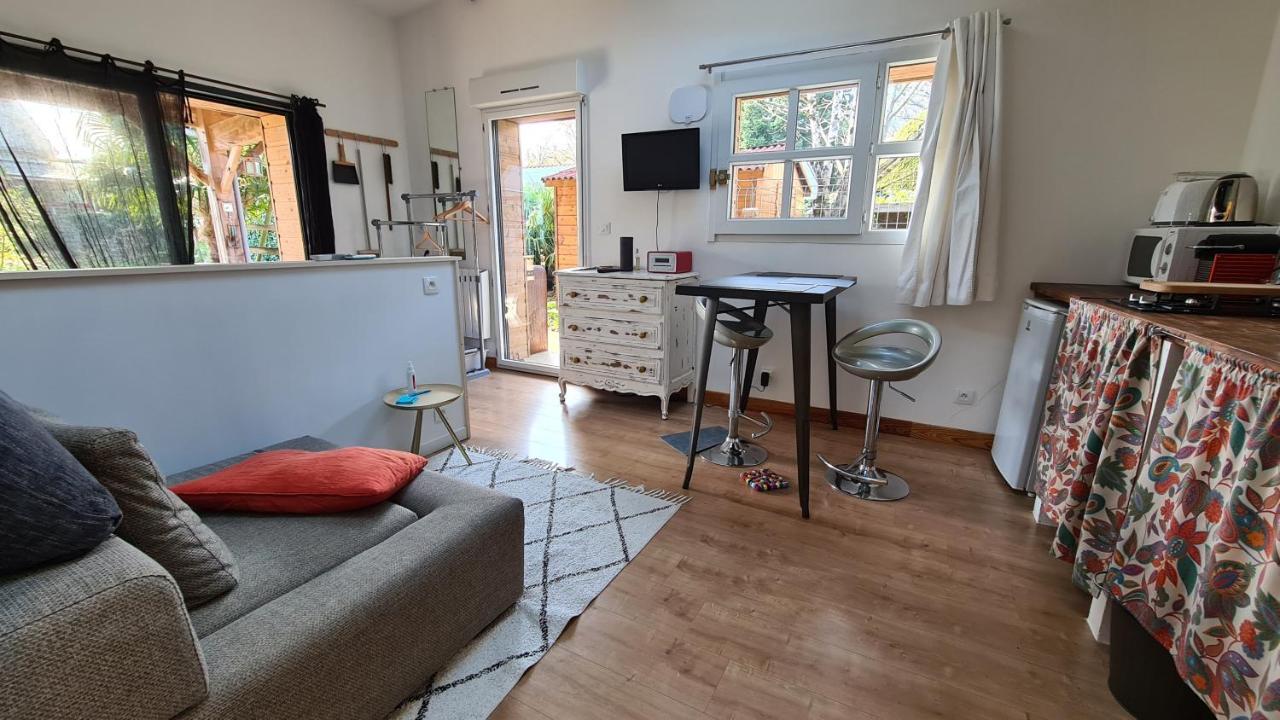 Ferienwohnung Charmant Logement Avec Parking Orvault Exterior foto